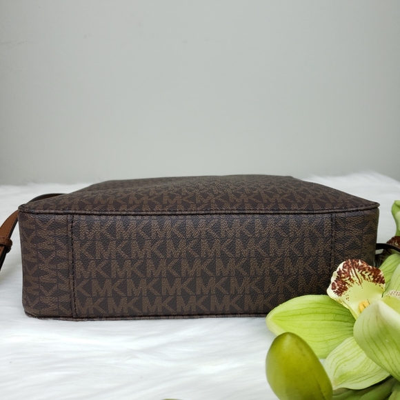 🌺NWOT Michael Kors LG crossbody bag brown x-body - Picture 5 of 7